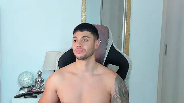 Snapshot of Ken_mailik1 chatting on January 9, 6:09 am Ken mailik1 online show from January 9, 6:09 am