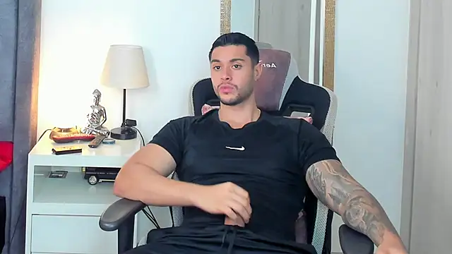 Ken mailik1 online show from March 10, 9:41 pm