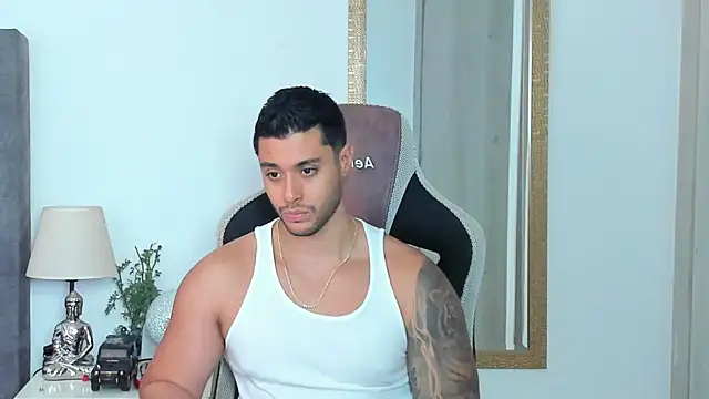 Snapshot of Ken_mailik1 chatting on July 11, 8:53 pm Ken mailik1 online show from July 11, 8:53 pm