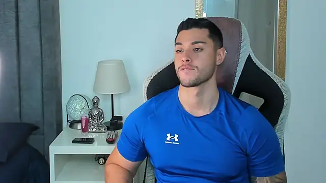 Snapshot of Ken_mailik1 chatting on December 20, 11:29 pm Ken mailik1 online show from December 20, 11:29 pm