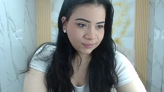 Snapshot of Scarlettt_s chatting on November 17, 8:13 pm Scarlettt s online show from November 17, 8:13 pm