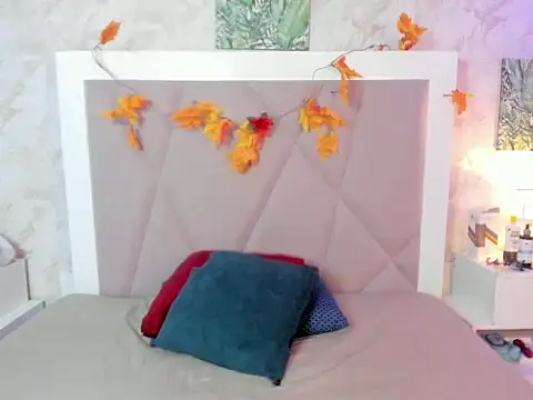 Snapshot of Sophie_teller chatting on November 2, 4:45 pm Sophie teller online show from November 2, 4:45 pm