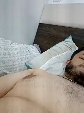 Snapshot of rich_ryx chatting on December 21, 10:39 am rich ryx online show from December 21, 10:39 am