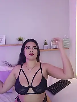 Snapshot of shainadavis chatting on February 28, 3:17 am shainadavis online show from February 28, 3:17 am