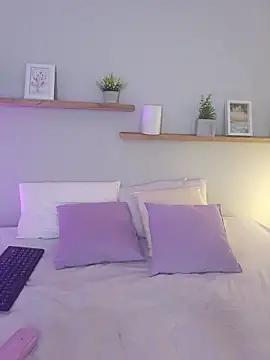 Snapshot of shainadavis chatting on February 20, 3:14 am shainadavis online show from February 20, 3:14 am