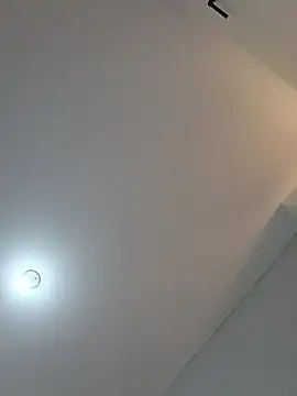 Snapshot of shainadavis chatting on March 1, 3:17 am shainadavis online show from March 1, 3:17 am