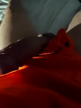 Snapshot of jjLARAY chatting on March 2, 9:16 am jjLARAY online show from March 2, 9:16 am