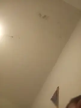 Snapshot of jjLARAY chatting on February 12, 12:32 am jjLARAY online show from February 12, 12:32 am