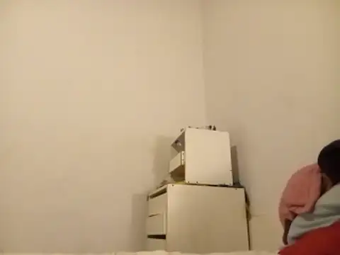 Snapshot of jjLARAY chatting on February 2, 4:44 am jjLARAY online show from February 2, 4:44 am