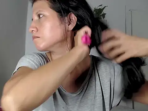 Snapshot of Renata_Rivas chatting on October 26, 5:19 am Renata Rivas online show from October 26, 5:19 am