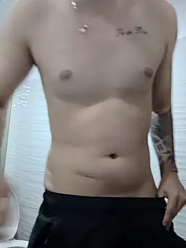 Snapshot of andriu656 chatting on November 10, 5:23 am andriu656 online show from November 10, 5:23 am