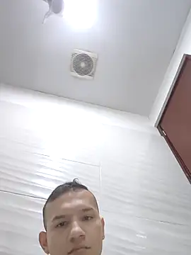 Snapshot of andriu656 chatting on October 11, 7:26 pm andriu656 online show from October 11, 7:26 pm