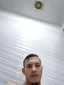 Snapshot of andriu656 chatting on October 21, 1:38 am andriu656 online show from October 21, 1:38 am