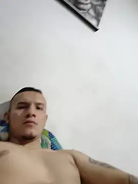 Snapshot of andriu656 chatting on November 11, 4:18 am andriu656 online show from November 11, 4:18 am