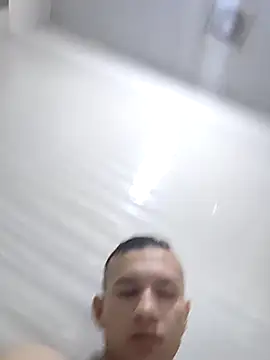 Snapshot of andriu656 chatting on November 14, 3:37 pm andriu656 online show from November 14, 3:37 pm