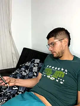 mirallesandbig online show from November 15, 11:20 pm