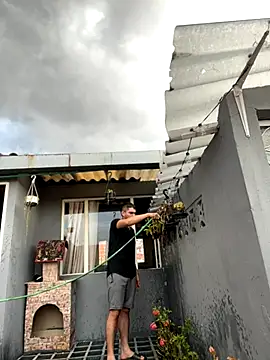 mirallesandbig online show from October 30, 9:33 pm