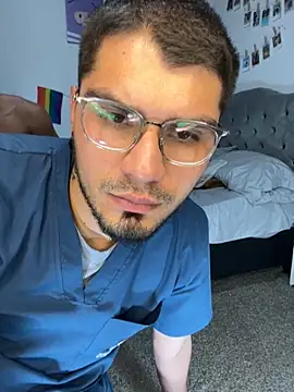 mirallesandbig online show from October 21, 11:59 pm