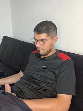 mirallesandbig online show from November 22, 11:14 pm