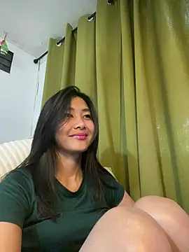 Snapshot of De_amore chatting on July 14, 2:05 am De amore online show from July 14, 2:05 am