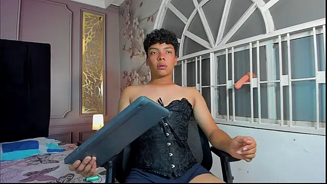 Snapshot of DirtyMike69_ chatting on October 11, 2:56 am DirtyMike69 online show from October 11, 2:56 am