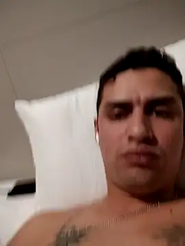 Snapshot of Gggedsbb chatting on March 30, 8:05 am Gggedsbb online show from March 30, 8:05 am