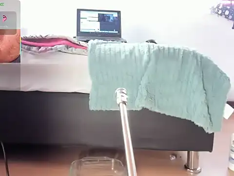 Snapshot of __Aragon__ chatting on November 4, 2:43 pm Aragon online show from November 4, 2:43 pm