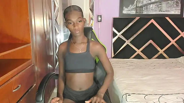 Kimberlyn Black online show from October 31, 4:09 am