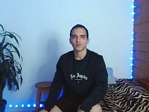 Maax3023 online show from October 30, 4:48 pm