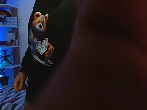 Maax3023 online show from December 5, 5:11 pm