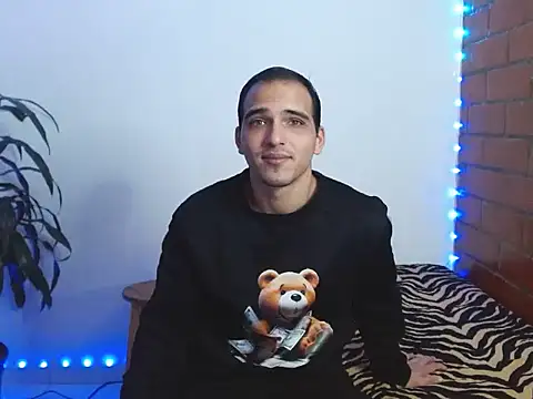 Maax3023 online show from November 1, 4:56 pm