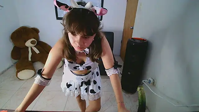 SweetRabbit29 online show from November 9, 12:25 am