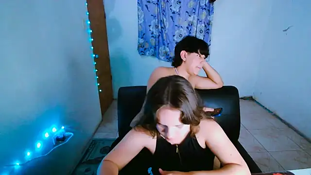 SweetRabbit29 online show from June 5, 7:52 pm