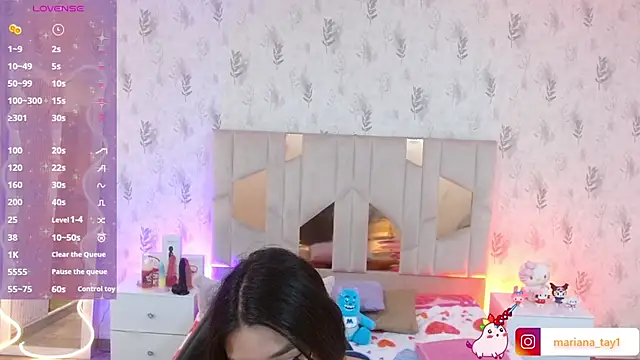 Snapshot of MARIANA_TAY1 chatting on February 1, 3:27 am MARIANA TAY1 online show from February 1, 3:27 am