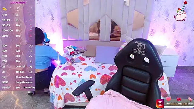 Snapshot of MARIANA_TAY1 chatting on February 8, 3:26 am MARIANA TAY1 online show from February 8, 3:26 am