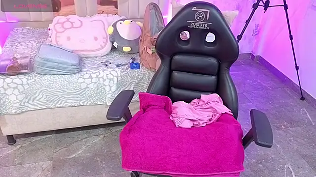 MARIANA TAY1 online show from April 2, 3:13 am