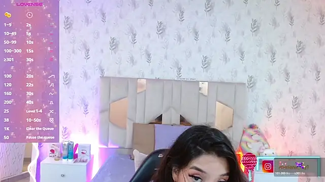 MARIANA TAY1 online show from January 12, 3:35 am