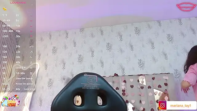 Snapshot of MARIANA_TAY1 chatting on March 2, 3:40 am MARIANA TAY1 online show from March 2, 3:40 am