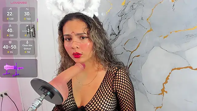 elizabeth liones  online show from October 29, 3:49 am