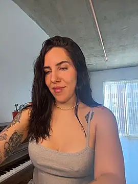 Lolathebaddie online show from March 18, 4:41 pm