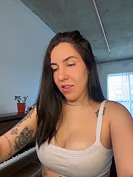 Lolathebaddie online show from March 13, 4:34 pm