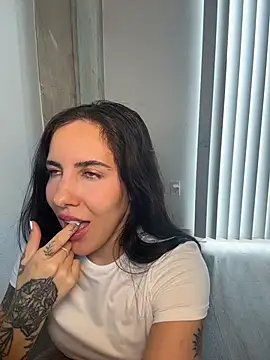 Lolathebaddie online show from March 24, 5:24 pm