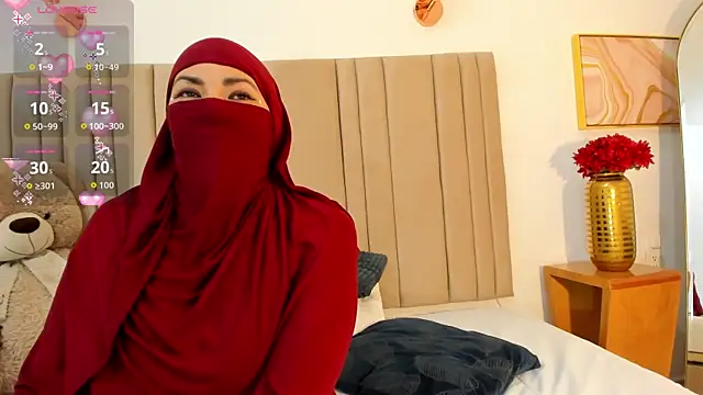 Snapshot of _naylaa_ chatting on December 2, 3:07 am naylaa online show from December 2, 3:07 am