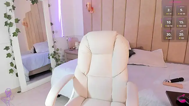  naylaa  online show from January 17, 3:54 am