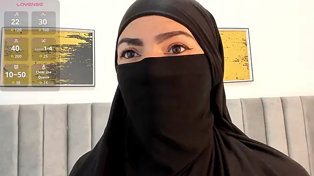  naylaa  online show from November 11, 3:45 am