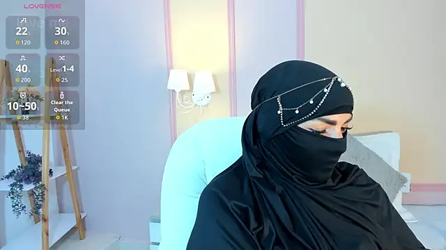Snapshot of _naylaa_ chatting on May 19, 12:26 am naylaa online show from May 19, 12:26 am