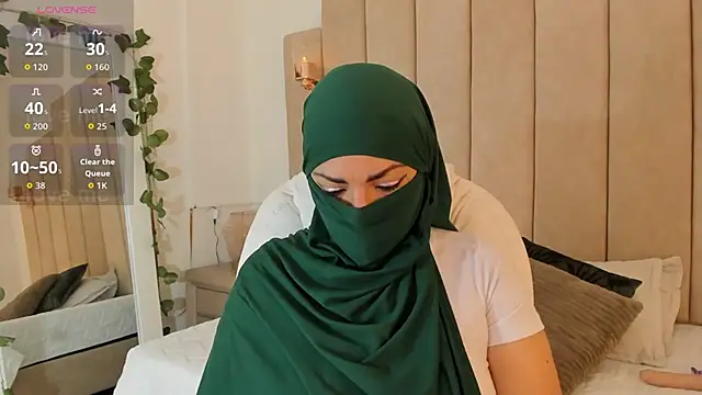 Snapshot of _naylaa_ chatting on November 29, 4:12 am naylaa online show from November 29, 4:12 am