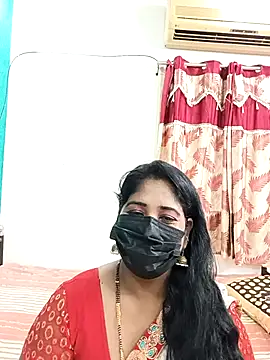 Snapshot of tamil-aunt chatting on October 18, 2:57 am tamil-aunt online show from October 18, 2:57 am