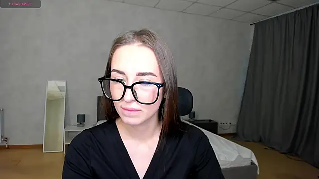Snapshot of Sony_may chatting on October 14, 1:50 am Sony may online show from October 14, 1:50 am