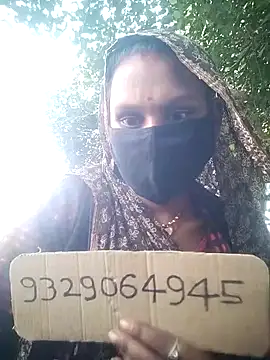 Snapshot of rasmi_powar chatting on October 17, 9:12 am rasmi powar online show from October 17, 9:12 am